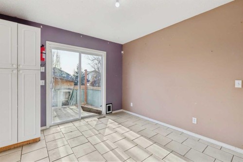 47 Covewood Park Ne, Calgary, AB - Indoor Photo Showing Other Room