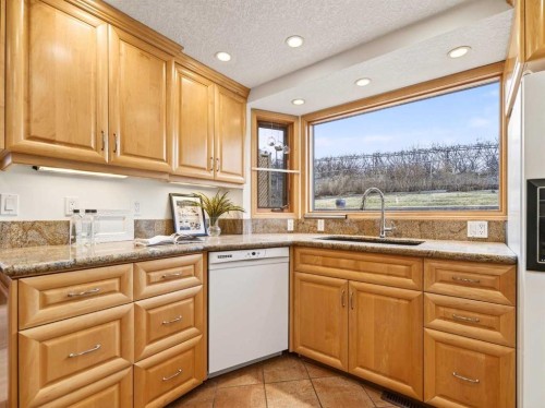 511 Ranch Estates Place Nw, Calgary, AB - Indoor Photo Showing Kitchen