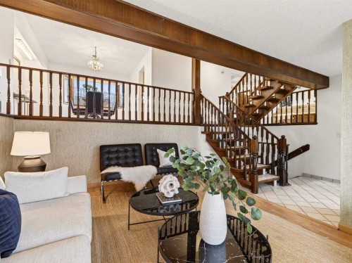 511 Ranch Estates Place Nw, Calgary, AB - Indoor