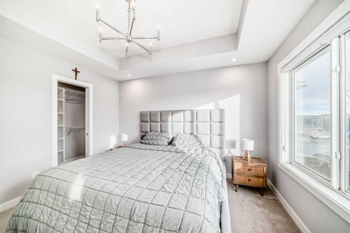 896 West Lakeview Drive, Chestermere, AB - Indoor Photo Showing Bedroom