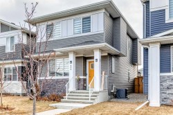 896 WEST LAKEVIEW Drive  Chestermere, AB T1X 1Z5