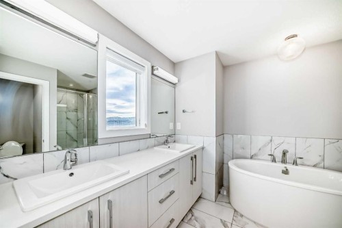 896 West Lakeview Drive, Chestermere, AB - Indoor Photo Showing Bathroom