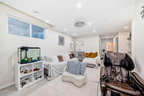 896 West Lakeview Drive, Chestermere, AB - Indoor