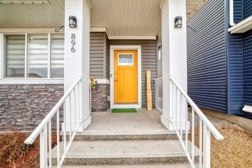 896 West Lakeview Drive, Chestermere, AB - Outdoor