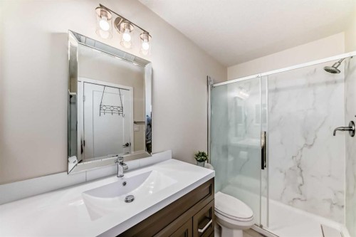 896 West Lakeview Drive, Chestermere, AB - Indoor Photo Showing Bathroom