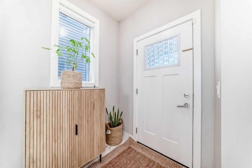 896 West Lakeview Drive, Chestermere, AB - Indoor Photo Showing Other Room