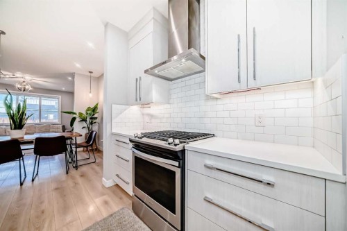 896 West Lakeview Drive, Chestermere, AB - Indoor Photo Showing Kitchen With Upgraded Kitchen