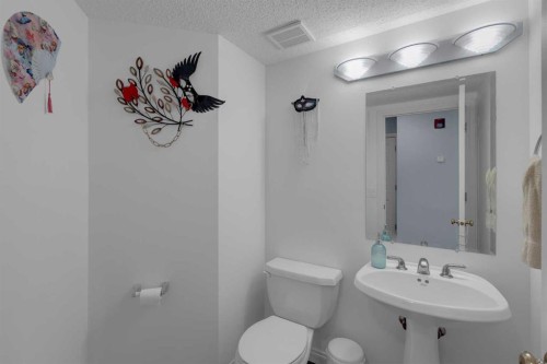 103-923 15 Avenue Sw, Calgary, AB - Indoor Photo Showing Bathroom