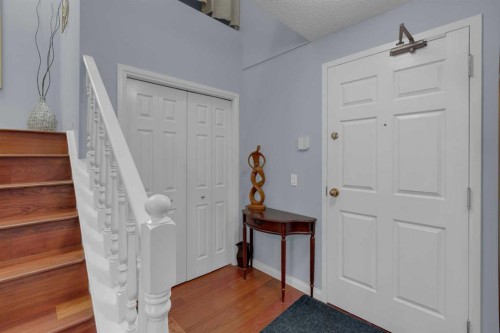 103-923 15 Avenue Sw, Calgary, AB - Indoor Photo Showing Other Room