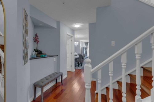 103-923 15 Avenue Sw, Calgary, AB - Indoor Photo Showing Other Room