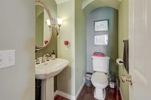 49 Arbour Crest Heights Nw, Calgary, AB - Indoor Photo Showing Bathroom