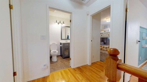 84 Sunmount Road Se, Calgary, AB - Indoor