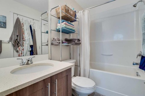 3209-215 Legacy Boulevard Se, Calgary, AB - Indoor Photo Showing Bathroom