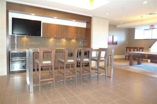 416-222 Riverfront Avenue Sw, Calgary, AB - Indoor Photo Showing Dining Room