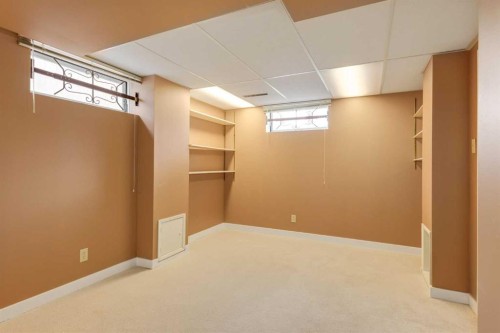 651 84 Avenue Sw, Calgary, AB - Indoor Photo Showing Basement