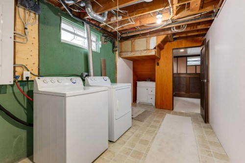 651 84 Avenue Sw, Calgary, AB - Indoor Photo Showing Laundry Room