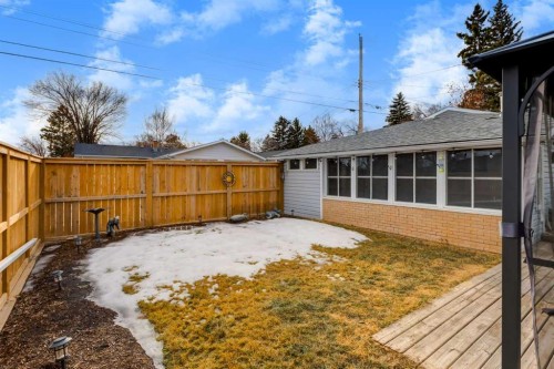 651 84 Avenue Sw, Calgary, AB - Outdoor