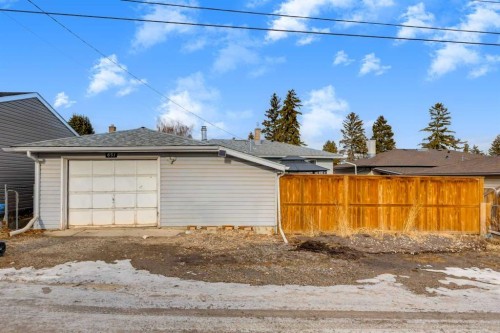 651 84 Avenue Sw, Calgary, AB - Outdoor