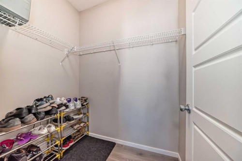 17 Walgrove Manor Se, Calgary, AB - Indoor With Storage