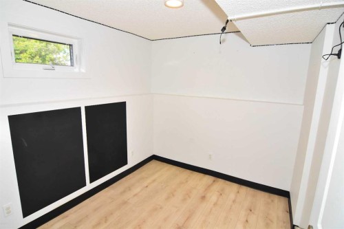309 Main Street Nw, Airdrie, AB 