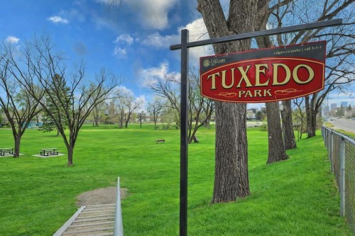 318 28 Avenue Ne, Calgary, AB - Outdoor