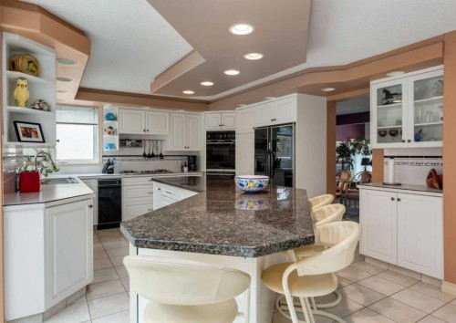 164 Hawksbrow Drive Nw, Calgary, AB - Indoor Photo Showing Kitchen