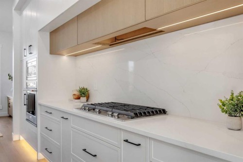 936 40 Street Sw, Calgary, AB - Indoor