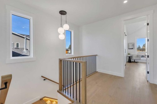 936 40 Street Sw, Calgary, AB - Indoor Photo Showing Other Room