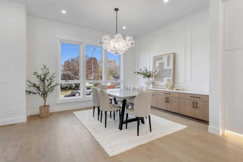 936 40 Street Sw, Calgary, AB - Indoor Photo Showing Dining Room