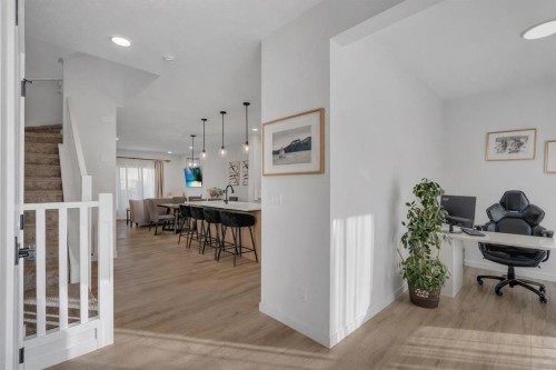 7582 202 Avenue Se, Calgary, AB - Indoor