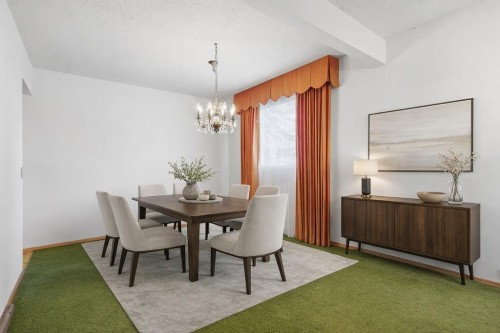 5516 Dalhart Hill Nw, Calgary, AB - Indoor Photo Showing Dining Room