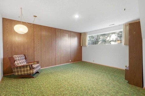 5516 Dalhart Hill Nw, Calgary, AB - Indoor Photo Showing Other Room