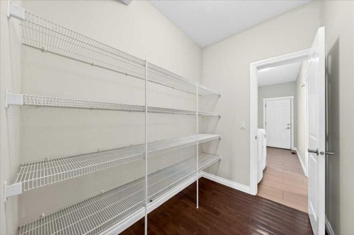 194 Sherwood Mount Nw, Calgary, AB - Indoor With Storage