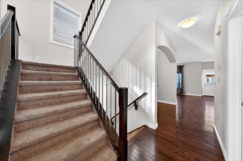 194 Sherwood Mount Nw, Calgary, AB - Indoor Photo Showing Other Room