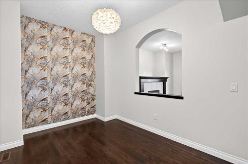 194 Sherwood Mount Nw, Calgary, AB - Indoor Photo Showing Other Room