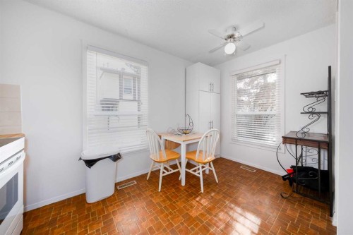 5-3200 60 Street, Calgary, AB - Indoor