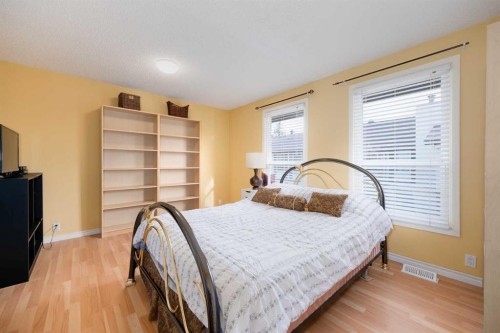 5-3200 60 Street, Calgary, AB - Indoor Photo Showing Bedroom