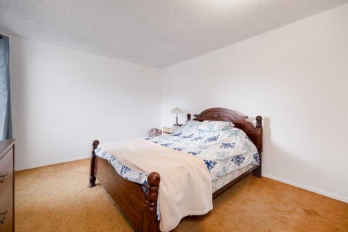 5-3200 60 Street, Calgary, AB - Indoor Photo Showing Bedroom