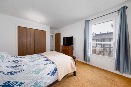 5-3200 60 Street, Calgary, AB - Indoor Photo Showing Bedroom