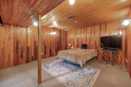 5-3200 60 Street, Calgary, AB - Indoor