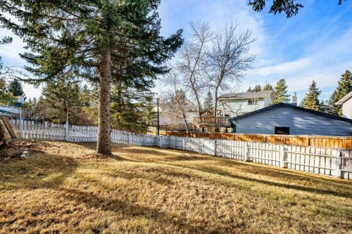 5813 Dalcastle Crescent Nw, Calgary, AB - Outdoor