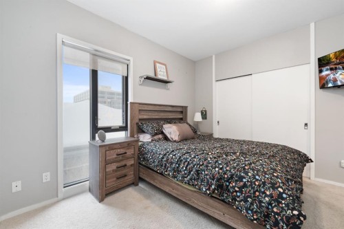 201-414 Meredith Road Ne, Calgary, AB - Indoor Photo Showing Bedroom