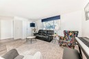 5903 4 Avenue Ne, Calgary, AB  - Indoor Photo Showing Living Room 