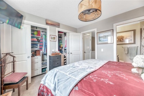 25-300 Marina Drive, Chestermere, AB - Indoor Photo Showing Bedroom