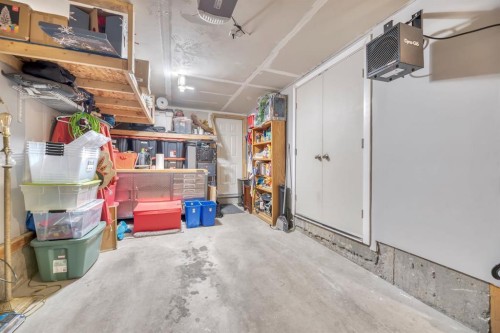 25-300 Marina Drive, Chestermere, AB - Indoor Photo Showing Garage