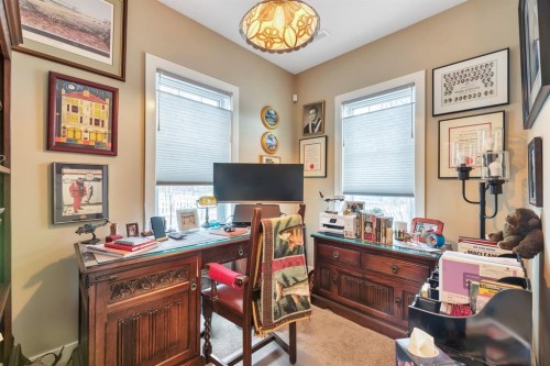 25-300 Marina Drive, Chestermere, AB - Indoor Photo Showing Office