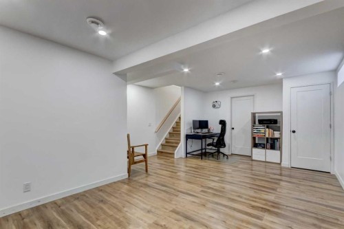27 Rivercrest Circle Se, Calgary, AB - Indoor