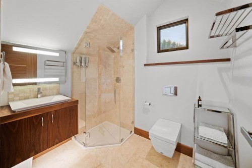 118 Cairns Landing, Canmore, AB - Indoor Photo Showing Bathroom