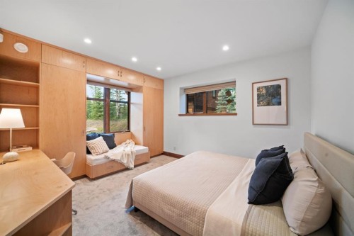 118 Cairns Landing, Canmore, AB - Indoor Photo Showing Bedroom