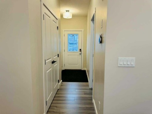 1509 Bayview Point Sw, Airdrie, AB - Indoor Photo Showing Other Room
